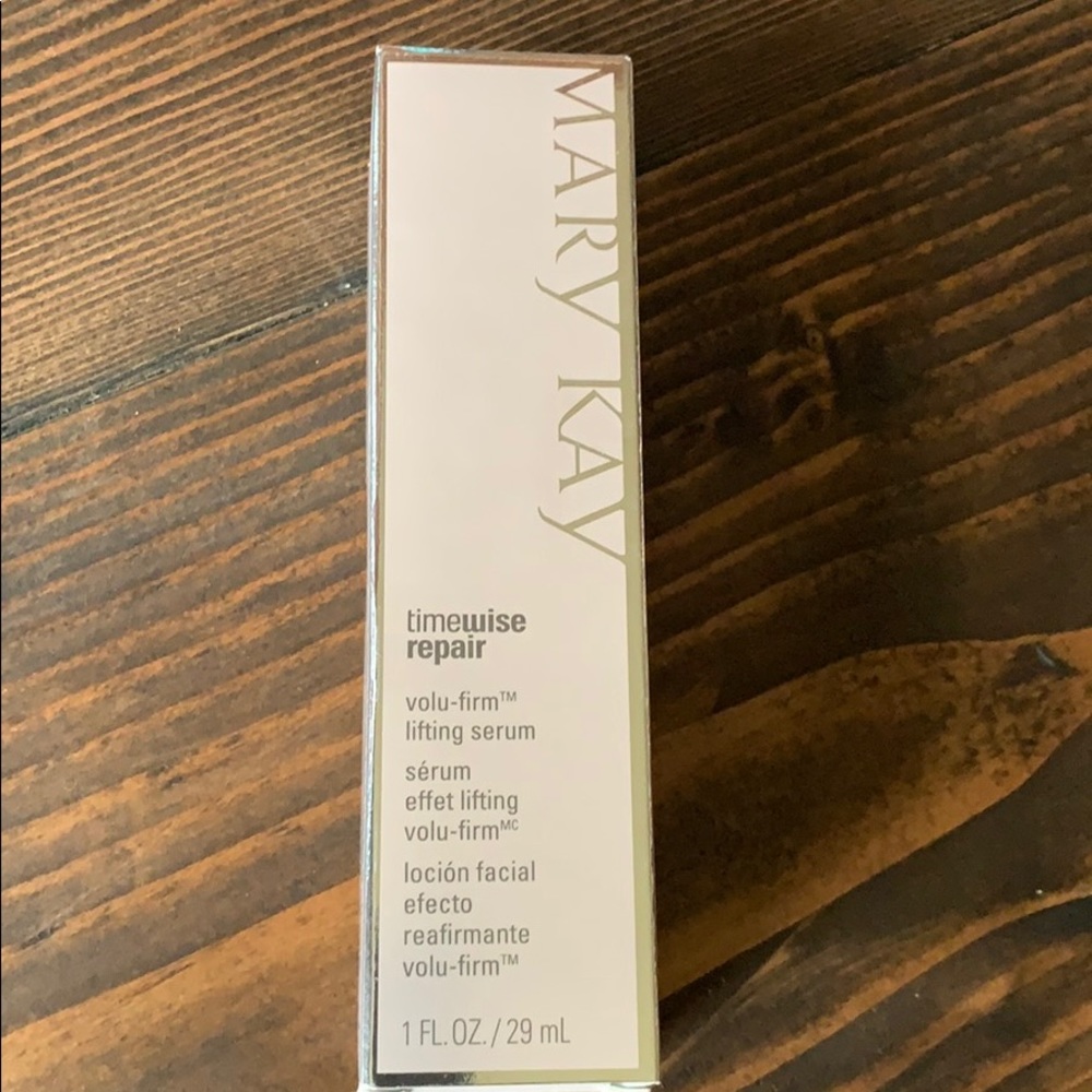 TimeWise Repair Volu-Firm Lifting Serum